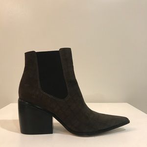 ASOS SUEDE CHELSEA BOOTS